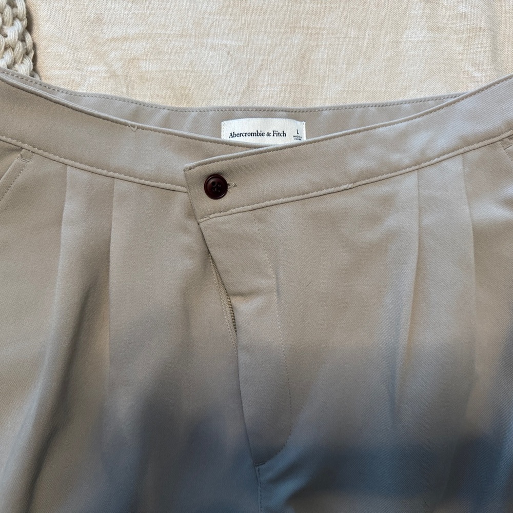 Abercrombie & Fitch Crossover Waist Straight Dad Pants – Women’s L, Beige - Picture 3 of 4
